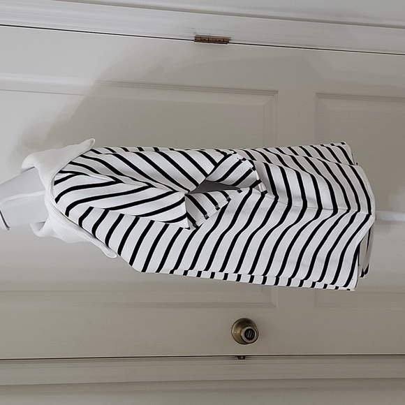 Zara Size L Soft Striped Sweater, Asymmetrical Hem, Split Cowl Neck Collar, NWOT - Picture 3 of 13